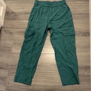Women’s Emerald Green Tapered Pants w/Cargo Pockets